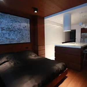 Modern & Resto Apartment