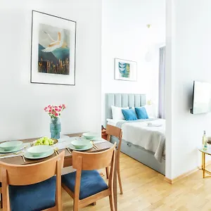 Unique Style Old Town - 25 Min From The Airport - By Homelike Apartmán
